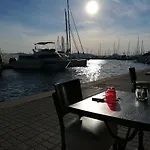 Hotel na wodzie Voilier De Charme A Quai Saint-Raphaël